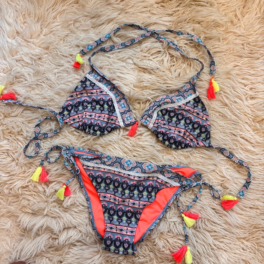 Xhilaration Bikini with mandala patterns and cute tassles